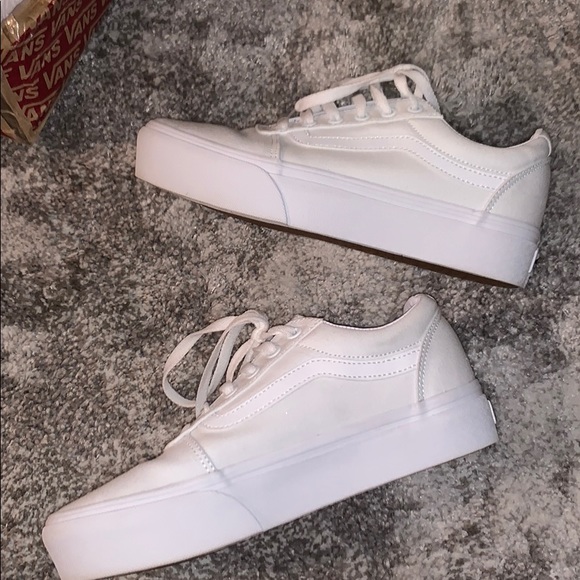 VANS Old Skool platform white sneakers - Picture 3 of 6